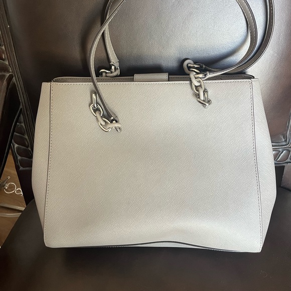 Michael Kors Sofia Pearl Grey Leather Tote NWT Brand New with Tag! - Picture 5 of 6